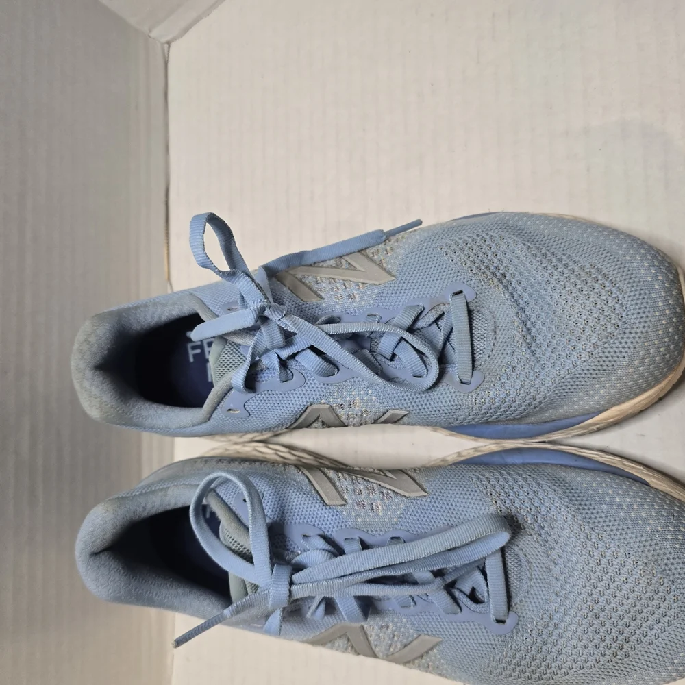 New Balance‎ Athletic Shoes in Light Blue